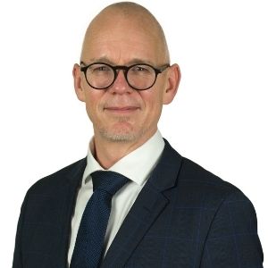 Darren Holmes 300×300